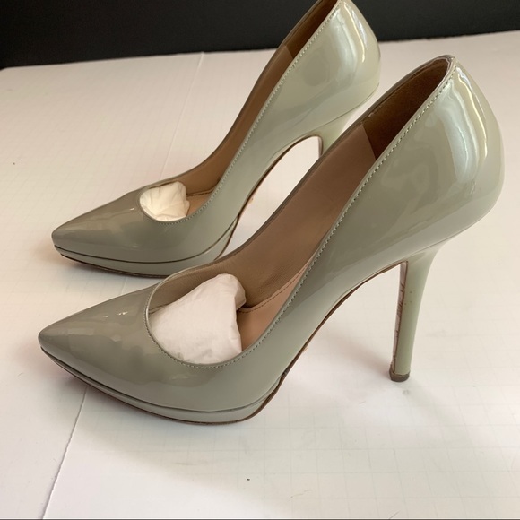 Prada Donna Patent Leather Heel Size 38.5 w/ Box - Picture 3 of 12